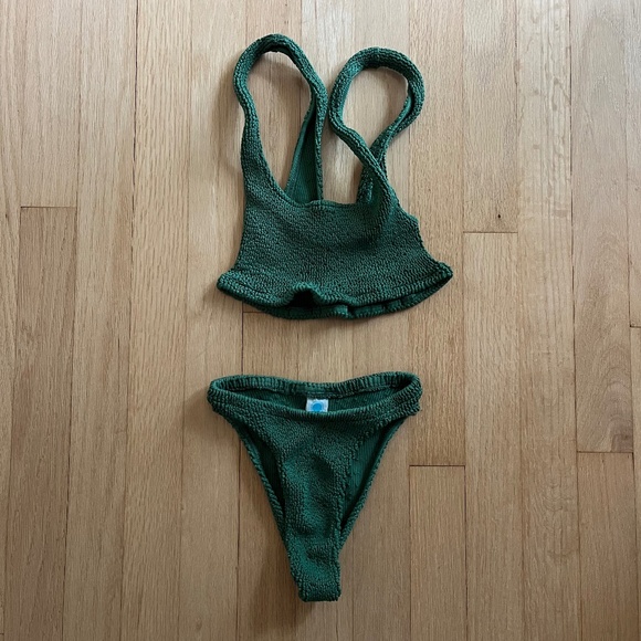 Mollusk Ripple Bikini - Picture 1 of 4